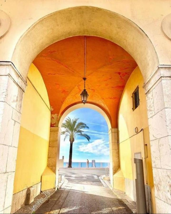 #31 Comfy Place In The Old Town Balcony & Ac 2min To Beach Nice