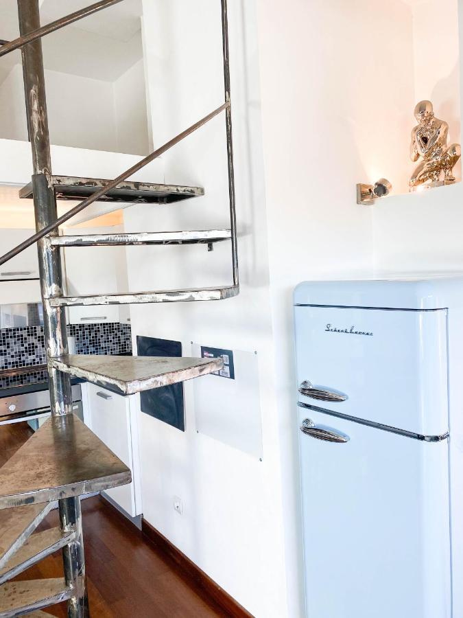 Loft, Carre D'or Apartment