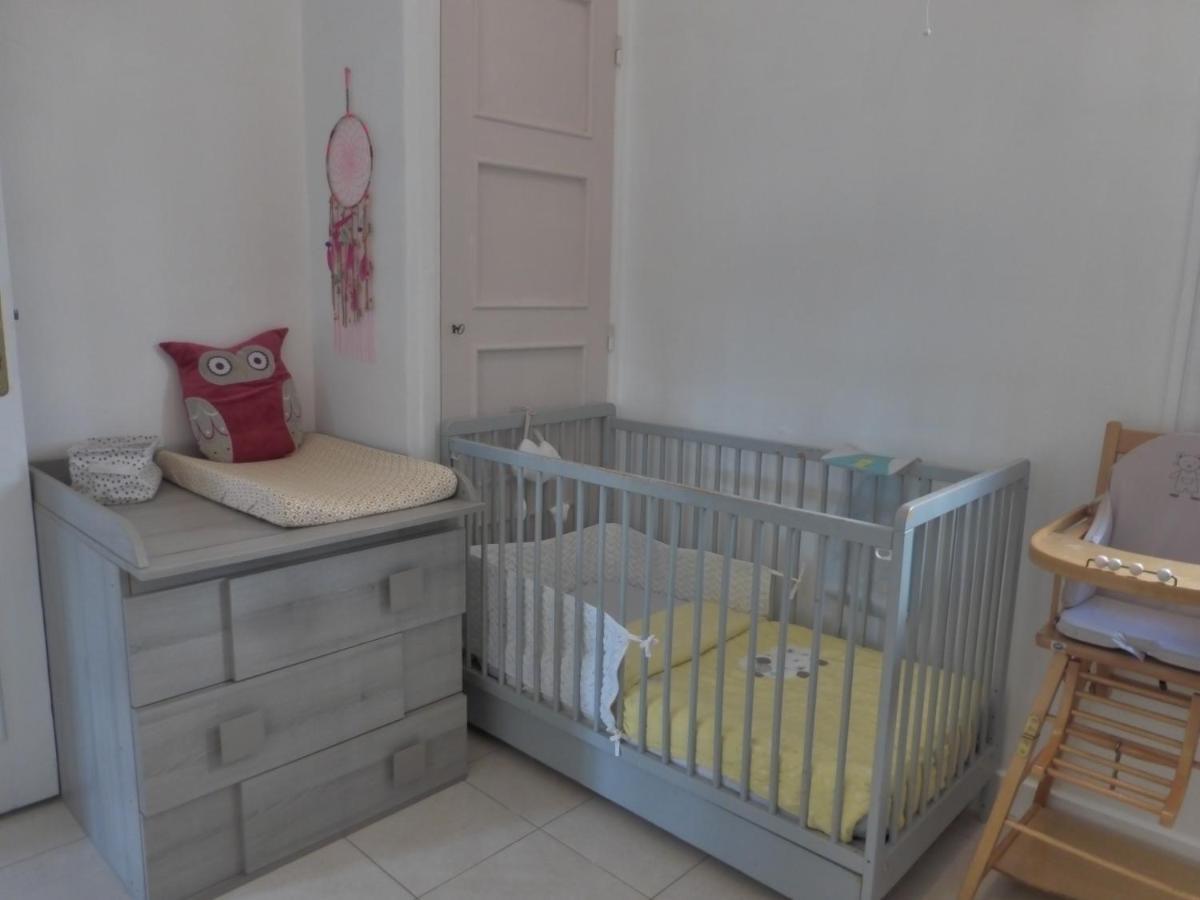 6 Bedrooms Seaview House, Old Town *