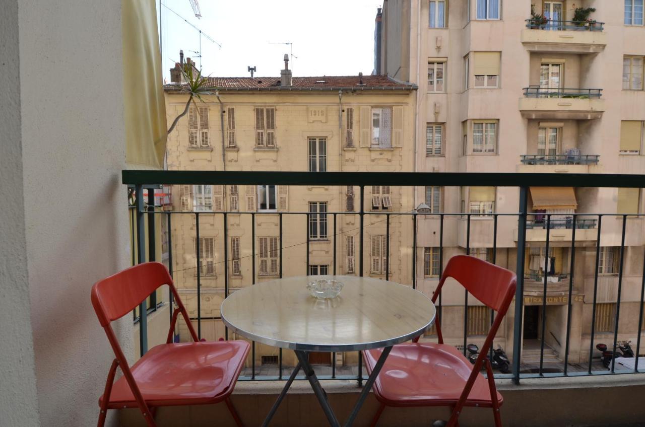 Apartment 4 Personnes Quartier Riquier Nice