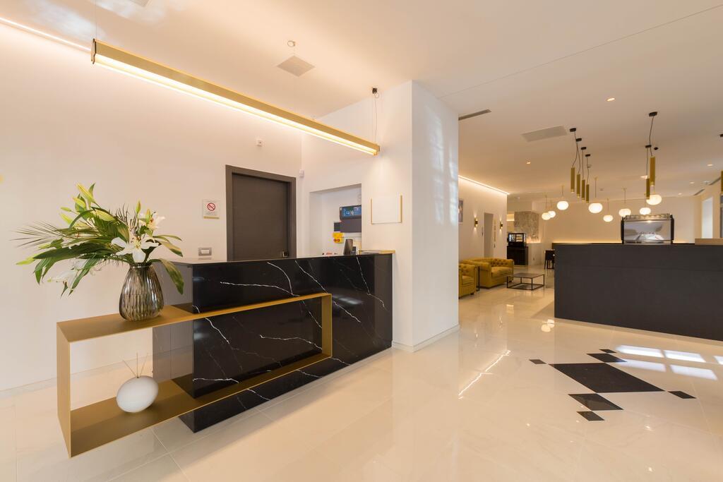 Azur Riviera Hotel 4*