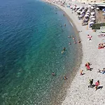 D'hote Fabron Bed & Breakfast 3*