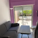 Sunshine Apartment *