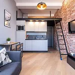 10 SEGURANE - Magnifique Studio Mezzanine - Port de Nice