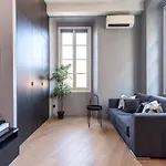 10 SEGURANE - Magnifique Studio Mezzanine - Port de Nice