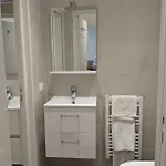 Share Aparthotel