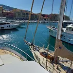 Botel Yacht Charter Cannes Antibes Nice