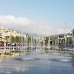 Apartment Spacious 3 Bedroom Flat Center - Magnificent View Nice