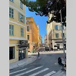 Apartment Spacious 3 Bedroom Flat Center - Magnificent View Nice