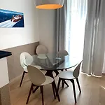 Share Aparthotel 3*