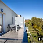 Air-Conditioned Apartment With Pool Garage In A Luxury Residence