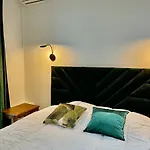 Spacious 3 Bedroom Flat Center - Magnificent View Apartment Nice