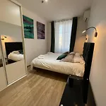 Spacious 3 Bedroom Flat Center - Magnificent View *