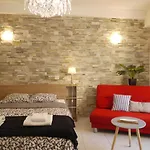 Beach - A Modern Studio Flat In Central Nice