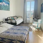 Spacious 3 Bedroom Flat Center - Magnificent View