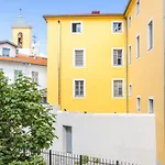 Garibaldi Square - Lovely 1 Bdr Old Town