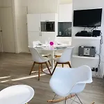 Carre D'or Super 2 Pieces Apartment *