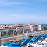Aston La Scala 4*