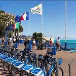 Great And Light Private Room In The Heart Of Nice