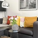 Homelivia, Vieux Nice, De Charme, Clim Balcon Apartment *