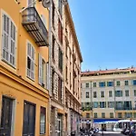 Very Nice 2P With All Comfort, City Center Ac/Wifi