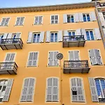 Very Nice 2P With All Comfort, City Center Ac/Wifi