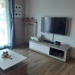 Appartement 3P Avec Garage Proche Aeroport, Tramway Et Avec Toutes Commodites!