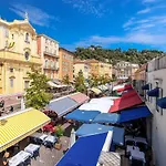 Cocoon Beach Central Proche Mer