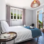 Magnificent Apartment Sea Views