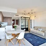 Incroyable Vue Mer, 2 Pieces Refait A Neuf Avec Piscine Sur Le Toit/ Wifi/Ac