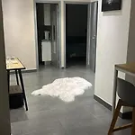 Bel Proche De La Apartment
