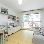 1 Bedroom Downtown Carre D'or With Garage Nice