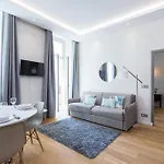 Brand New 1 Bdr Place Du Pin