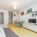 1 Bedroom Downtown Carre D'or With Garage Apartment *