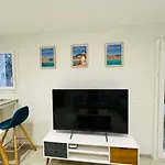 Joli Studio Dans Villa Nicoise Sur Les Collines