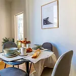 Elegant T2 Renove 4 Pers, Centre Nice, Climatise