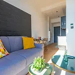 304 B Charming Apartment Refurbished Super