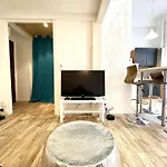Studio mezzanine sur le port