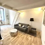 Studio mezzanine sur le port