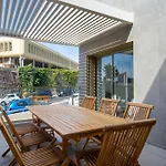 Apartment Blue Pearl Vue By Avecoeur