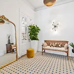 Renting - Foch - Luxury Bourgeois & Design At The Heart Of