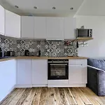 1 Min To Bedroom Flat With 2 Ac And Parking In Summer * Nice
