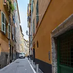 #16 Hot Heart Of The Oldtown 2 Min From The Beach-Ac& Wifi