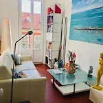 Le Port Apartment *