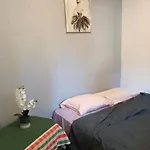 Chambre Meublee Dans Un Appartement F3