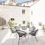 Amazing 3 Bdrs And Garden Place Du Pin Parking !