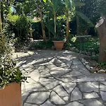 T3 Dans Une Villa Pres De La Mer