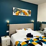 Apartment Chic Renovated - Liberation - Entire 2br 2ba Or Private With Private Bathrooms - Ac And Garage On Request