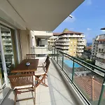 Nice Magnan 2P-Piscine, Clim, Parking