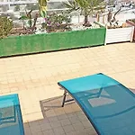 Vue & * Nice